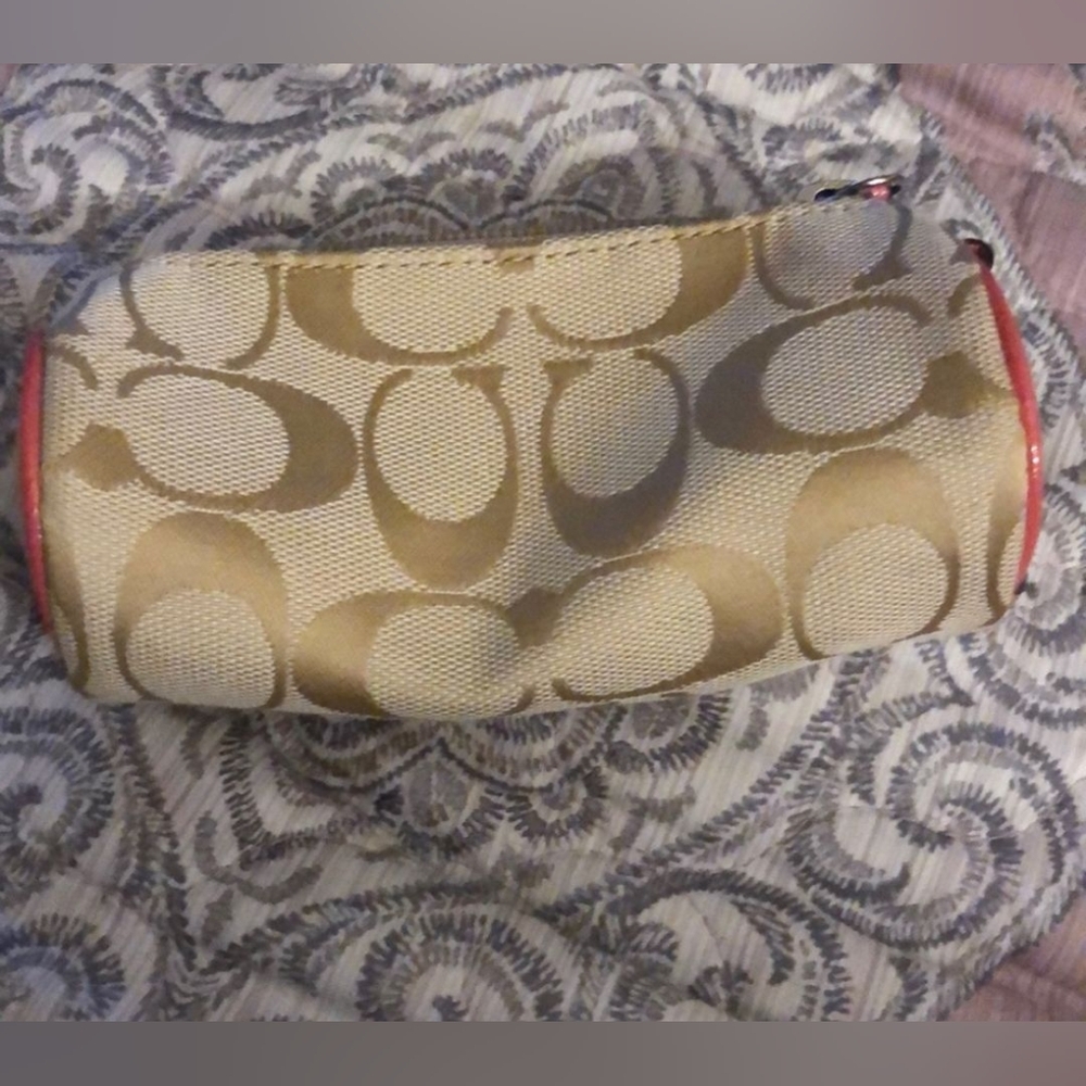 Coach golf ball holder